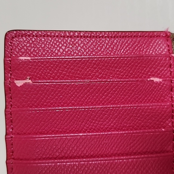 Coach Cross-grain Leather Phone/Wallet/Wristlet - Picture 12 of 13